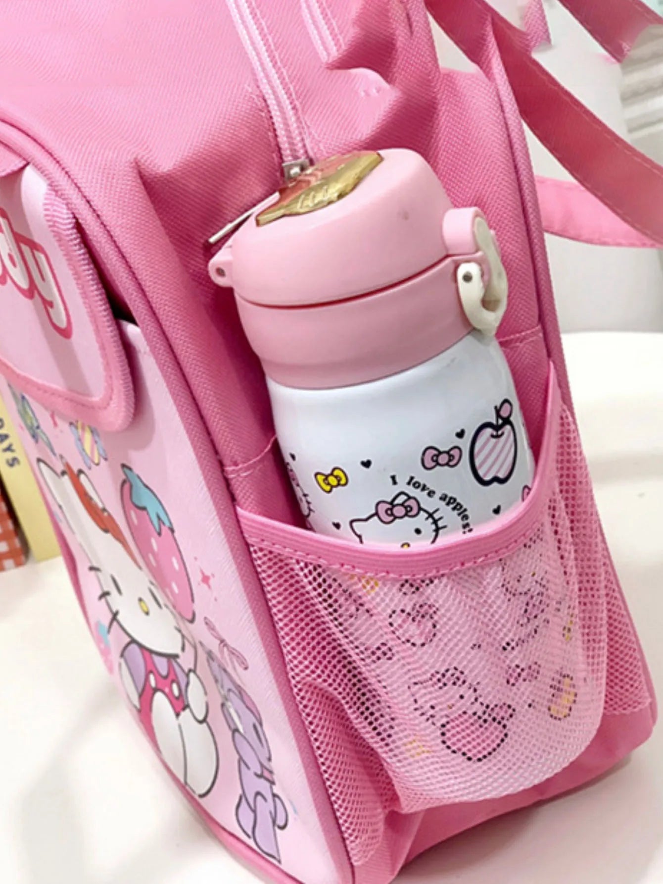 1pc Insulated Fashionable Portable Lunch Bag Cute Cartoon HelloKitty Kuromi Cinnamoroll Design Reusable Lunch Box