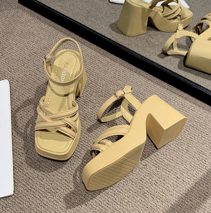 Fashionable, Bold and Beautiful DressWomen's Waterproof Wedge Platform Sandals Casual Fashionable Buckle Strap High Heel Square Toe Modern Sandals