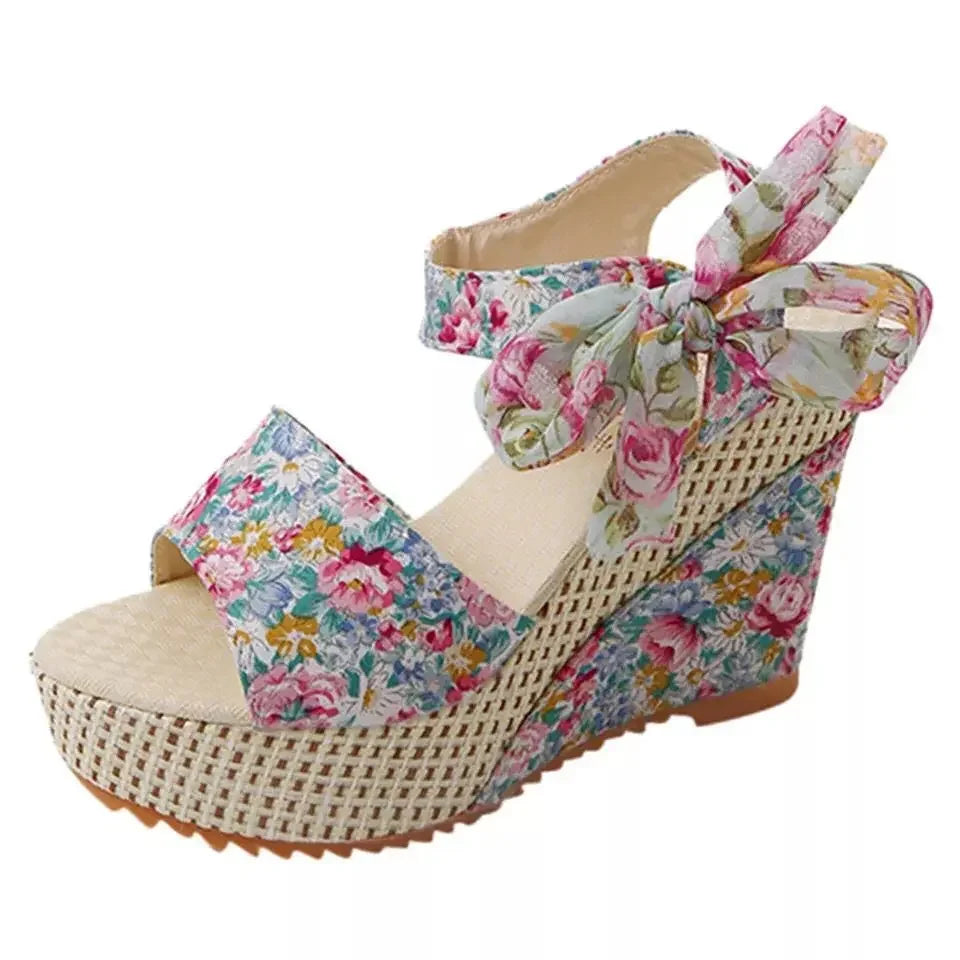 Fashionable, Bold and Beautiful DressSummer New Fashion Slope Heel Fish Mouth Women's Sandals Party Lace Lace Strap Waterproof Platform Thick soled High Heels