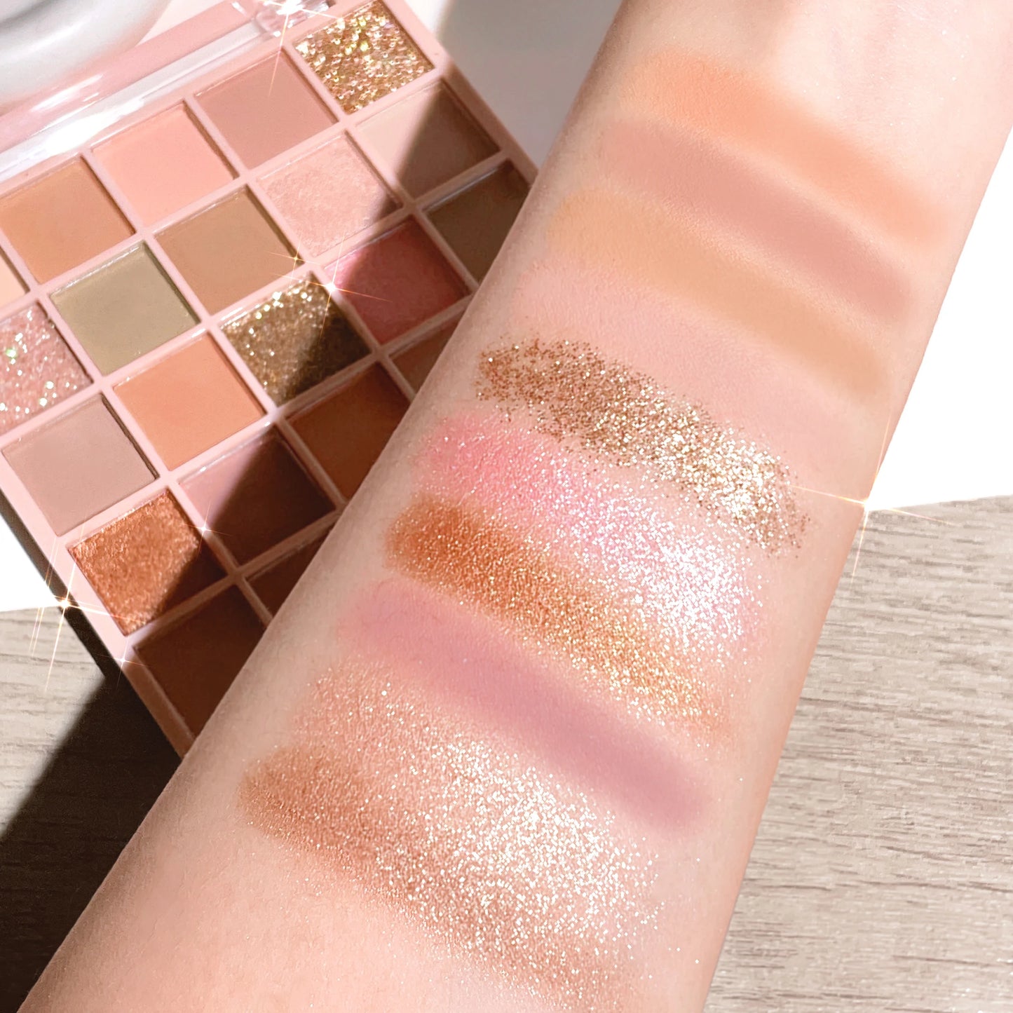 Fashionable, Bold and Beautiful Dress25 Colors Eyeshadow Palette High Gloss Cement Grey Rose Brown Color Tone Matte Glitter Daily Makeup Dry Rose Eyeshadow For Music