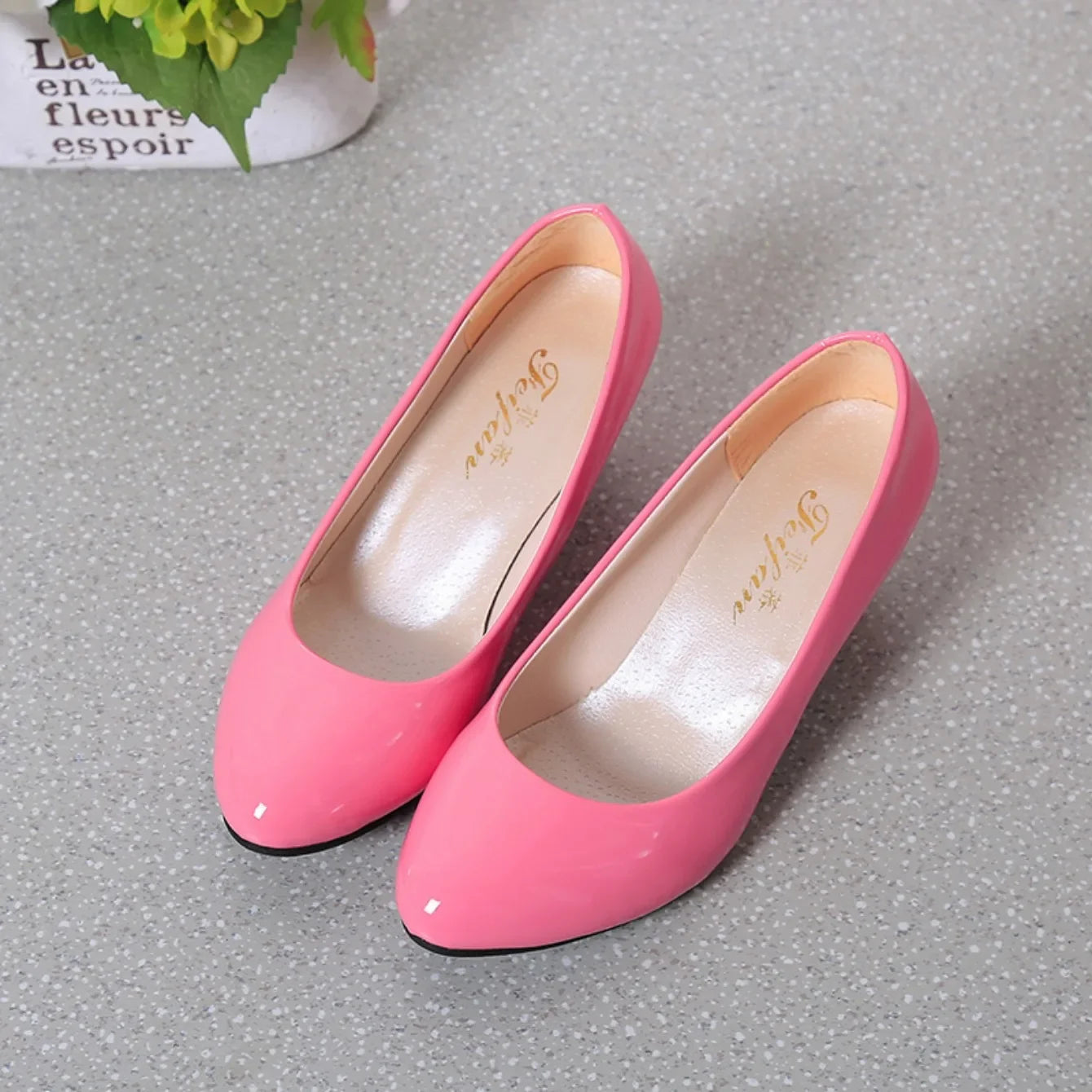 Fashionable, Bold and Beautiful DressWomen Pumps Nude Shallow Mouth Women Shoes New Fashion Office Work Wedding Party Shoes Ladies Low Heel Shoes Summer Heels Woeman