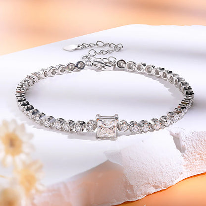 LinkerLove 925 Sterling Silver Moissanite Tennis Bracelet for Women - Dazzle Her with 1ct Princess Cut Sparkle - Just The Fly Way
