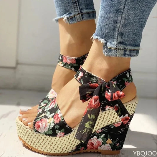 Fashionable, Bold and Beautiful DressSummer New Fashion Slope Heel Fish Mouth Women's Sandals Party Lace Lace Strap Waterproof Platform Thick soled High Heels