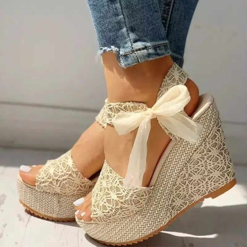 Fashionable, Bold and Beautiful DressSummer New Fashion Slope Heel Fish Mouth Women's Sandals Party Lace Lace Strap Waterproof Platform Thick soled High Heels