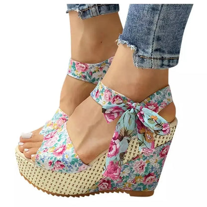 Fashionable, Bold and Beautiful DressSummer New Fashion Slope Heel Fish Mouth Women's Sandals Party Lace Lace Strap Waterproof Platform Thick soled High Heels