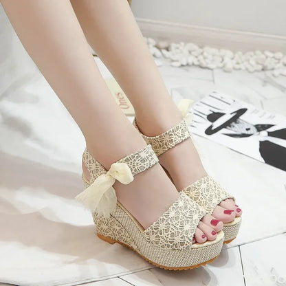 Fashionable, Bold and Beautiful DressSummer New Fashion Slope Heel Fish Mouth Women's Sandals Party Lace Lace Strap Waterproof Platform Thick soled High Heels