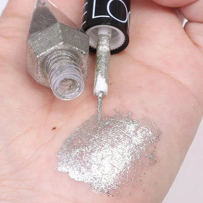 Fashionable, Bold and Beautiful DressDiamond Shiny Eye Liners Eyeshadow Waterproof Silver Rose Gold Color Glitter Sequins Eyeliner Eye Shadow Makeup Beauty Cosmetics