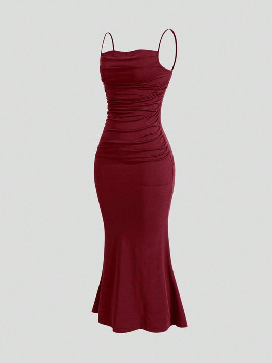 Slim Fitting Party Dress for Women - Elegant Burgundy - Just The Fly Way